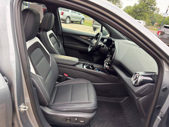 Used 2024 Chevrolet Blazer EV LT AWD/4WD image 18