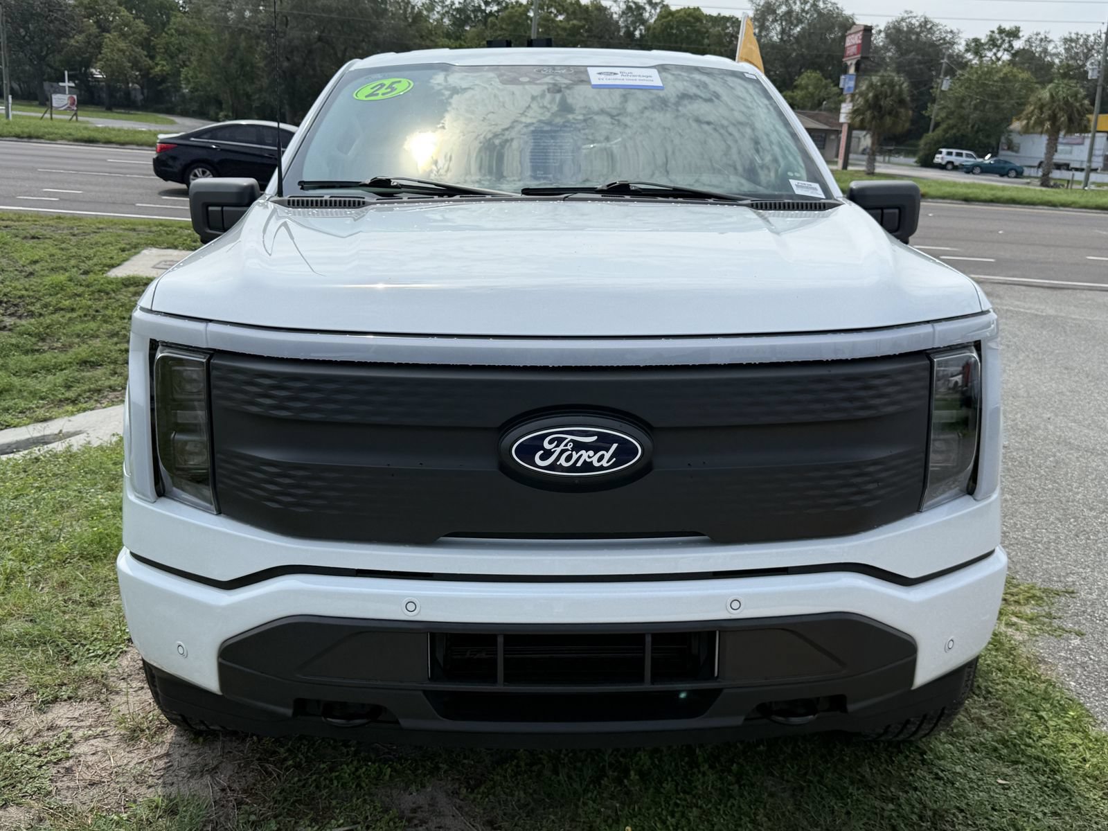 Certified 2025 Ford F150 Lightning Flash AWD/4WD image 8