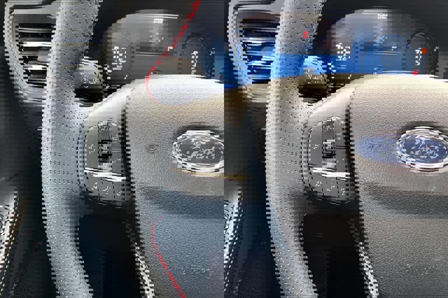 Certified 2025 Ford Escape ST-Line Select w/ Tech Pack #2 image 24