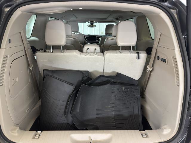 Used 2019 Chrysler Pacifica Limited image 13