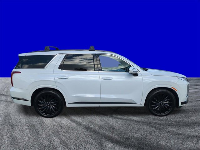 Used 2024 Hyundai Palisade Calligraphy image 3