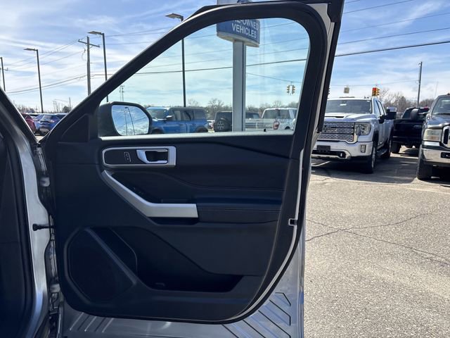Certified 2023 Ford Explorer XLT w/ Equipment Group 202A image 27
