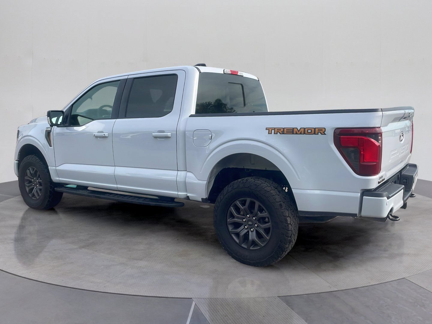 Certified 2025 Ford F150 Tremor AWD/4WD image 9