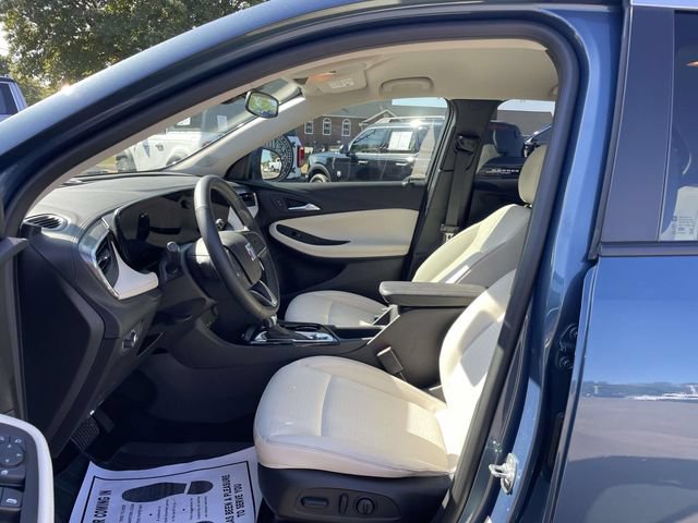 Used 2025 Buick Encore GX Preferred w/ Comfort Package FWD image 16