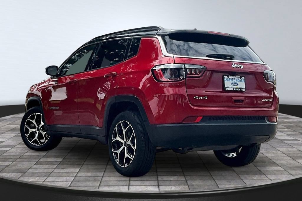 Used 2025 Jeep Compass Limited AWD/4WD image 4