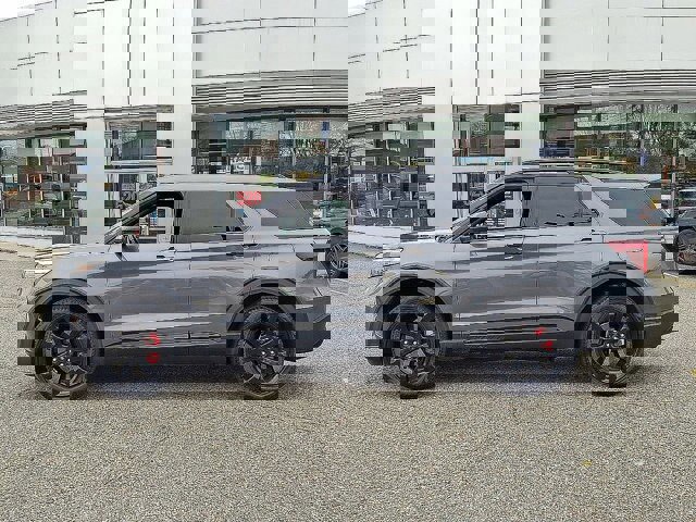 Certified 2023 Ford Explorer ST w/ Equipment Group 401A image 3