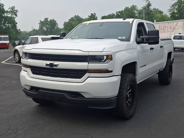Used 2018 Chevrolet Silverado 1500 Custom w/ Custom Value Package AWD/4WD image 5