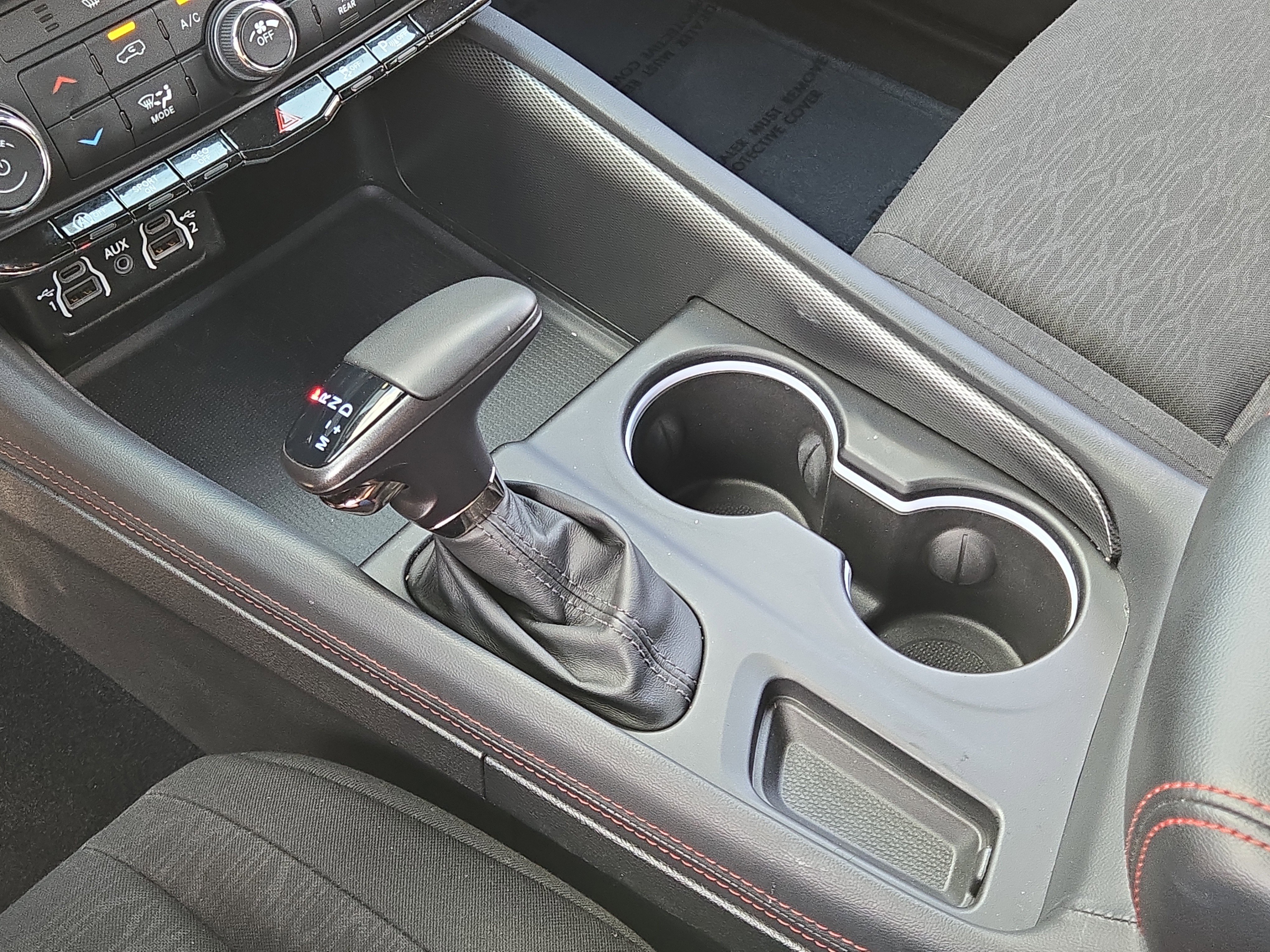 Used 2025 Dodge Durango GT w/ Blacktop Package image 31