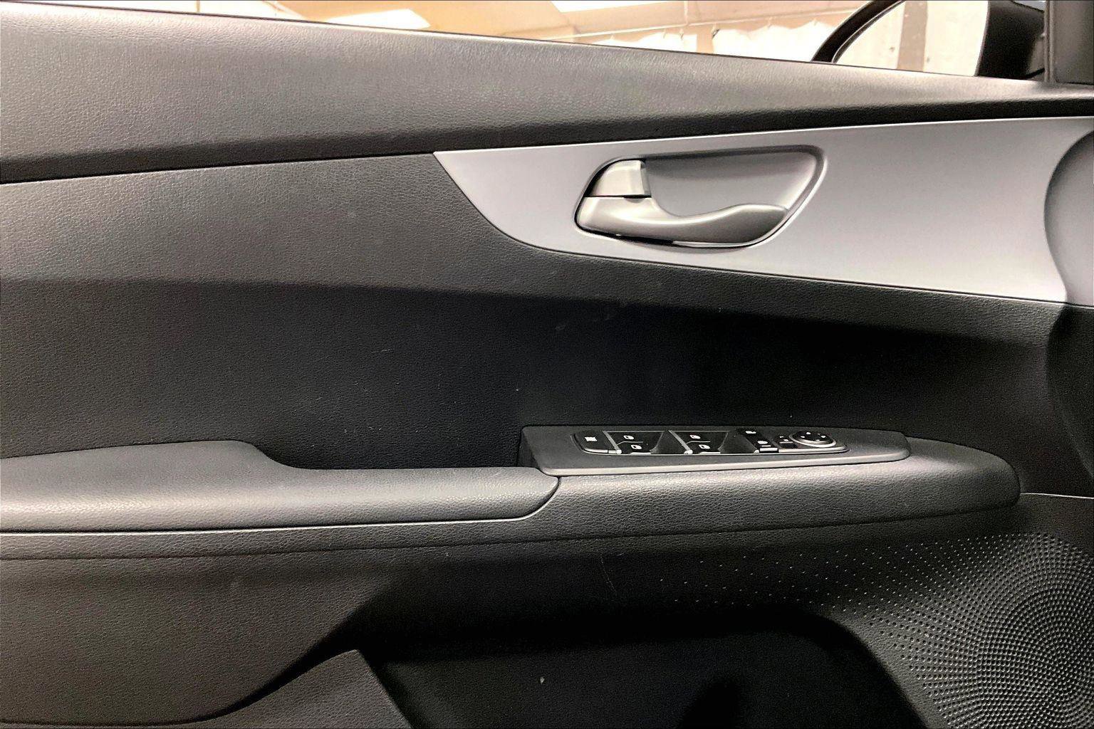 Used 2024 Kia Forte LXS image 22