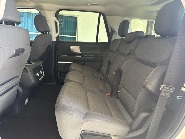Certified 2025 Ford Expedition Active AWD/4WD image 12