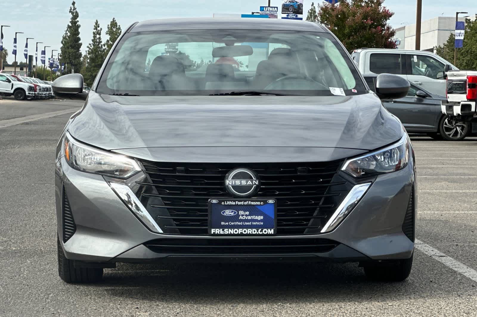 Used 2024 Nissan Sentra SV FWD image 11