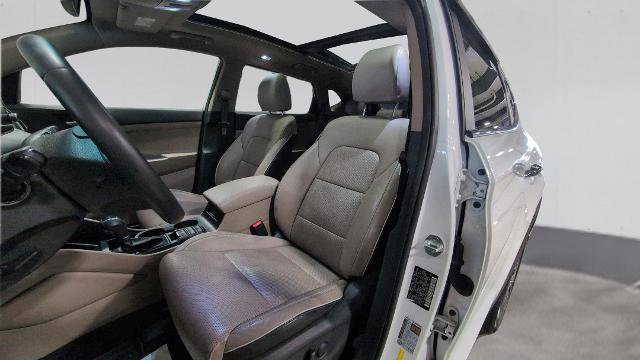 Used 2021 Hyundai Tucson Ultimate w/ Cargo Package AWD/4WD image 27