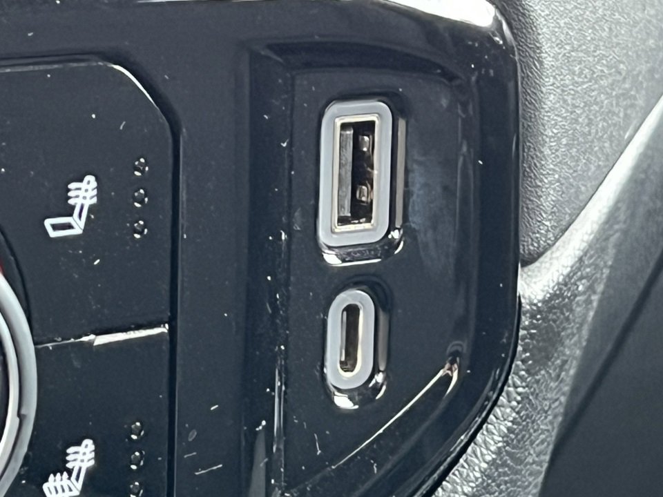 Used 2022 Chevrolet Silverado 1500 LT image 26