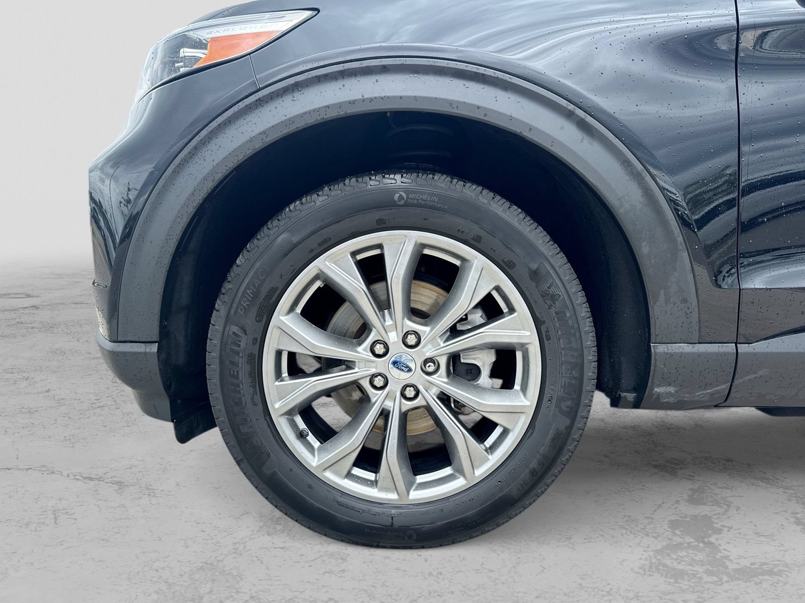 Certified 2023 Ford Explorer XLT w/ Equipment Group 202A AWD/4WD image 18