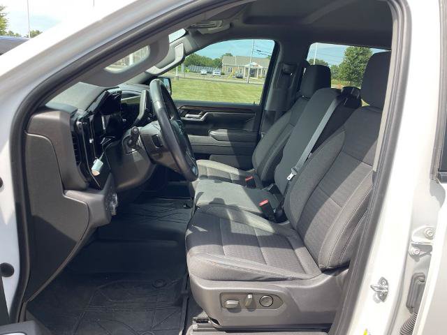Used 2023 Chevrolet Silverado 1500 RST w/ Redline Edition AWD/4WD image 8