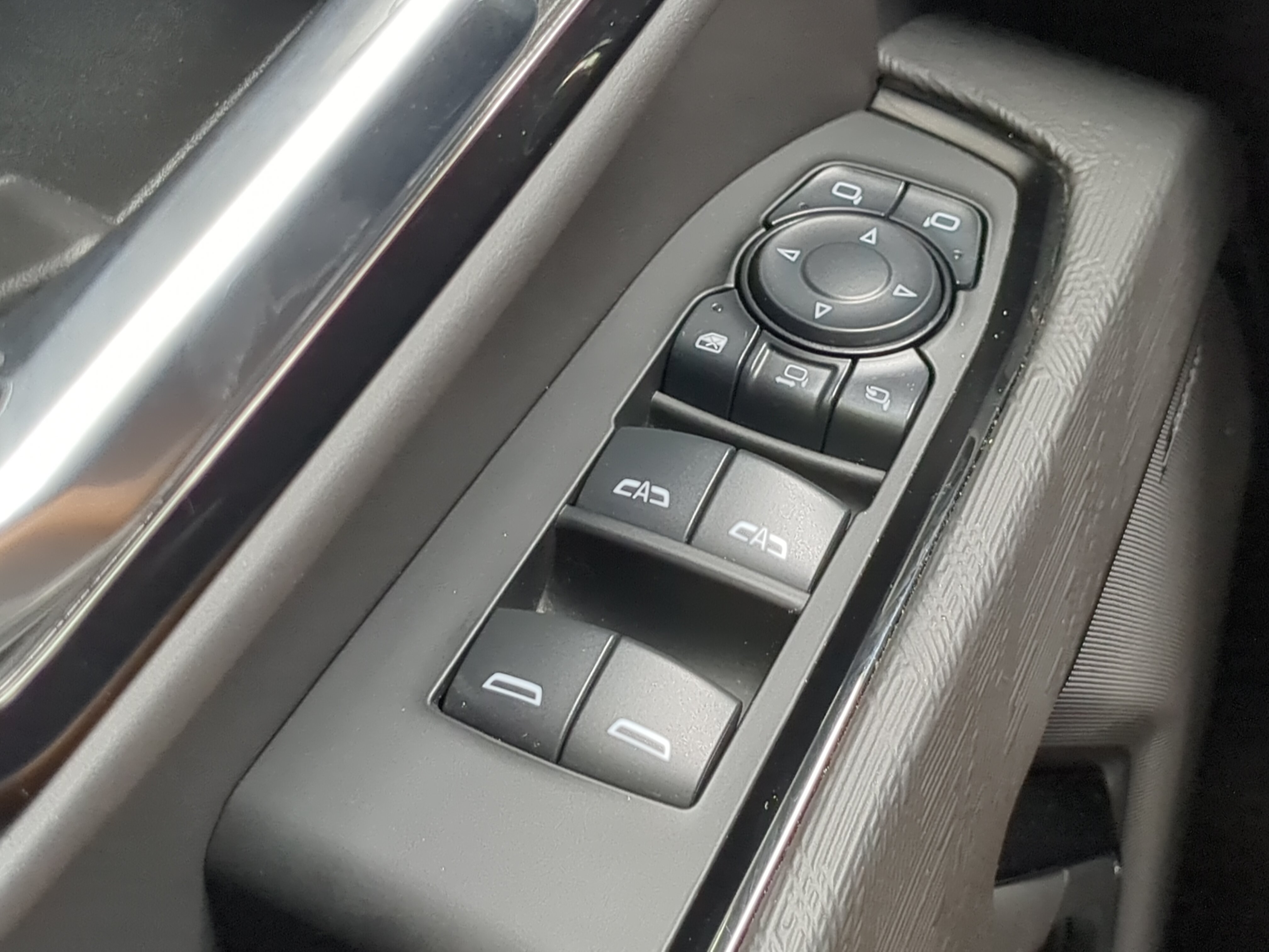 Used 2024 GMC Sierra 2500 AT4X AWD/4WD image 23