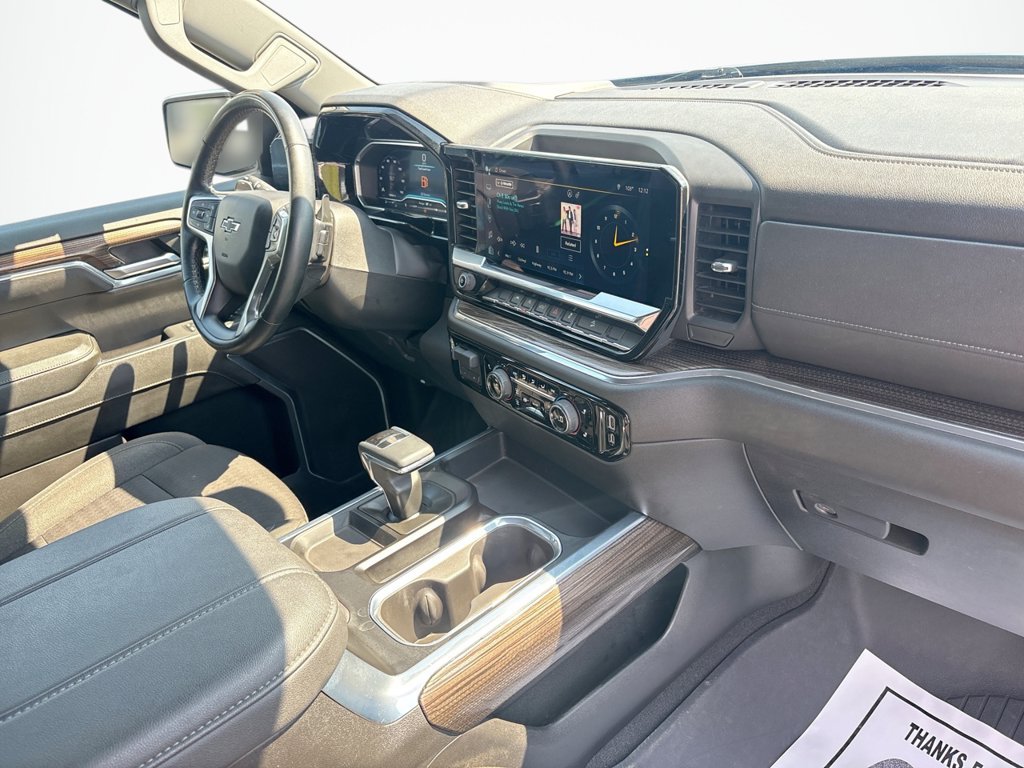Used 2024 Chevrolet Silverado 1500 RST AWD/4WD image 14