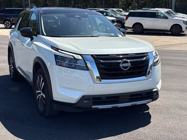 Used 2024 Nissan Pathfinder Platinum