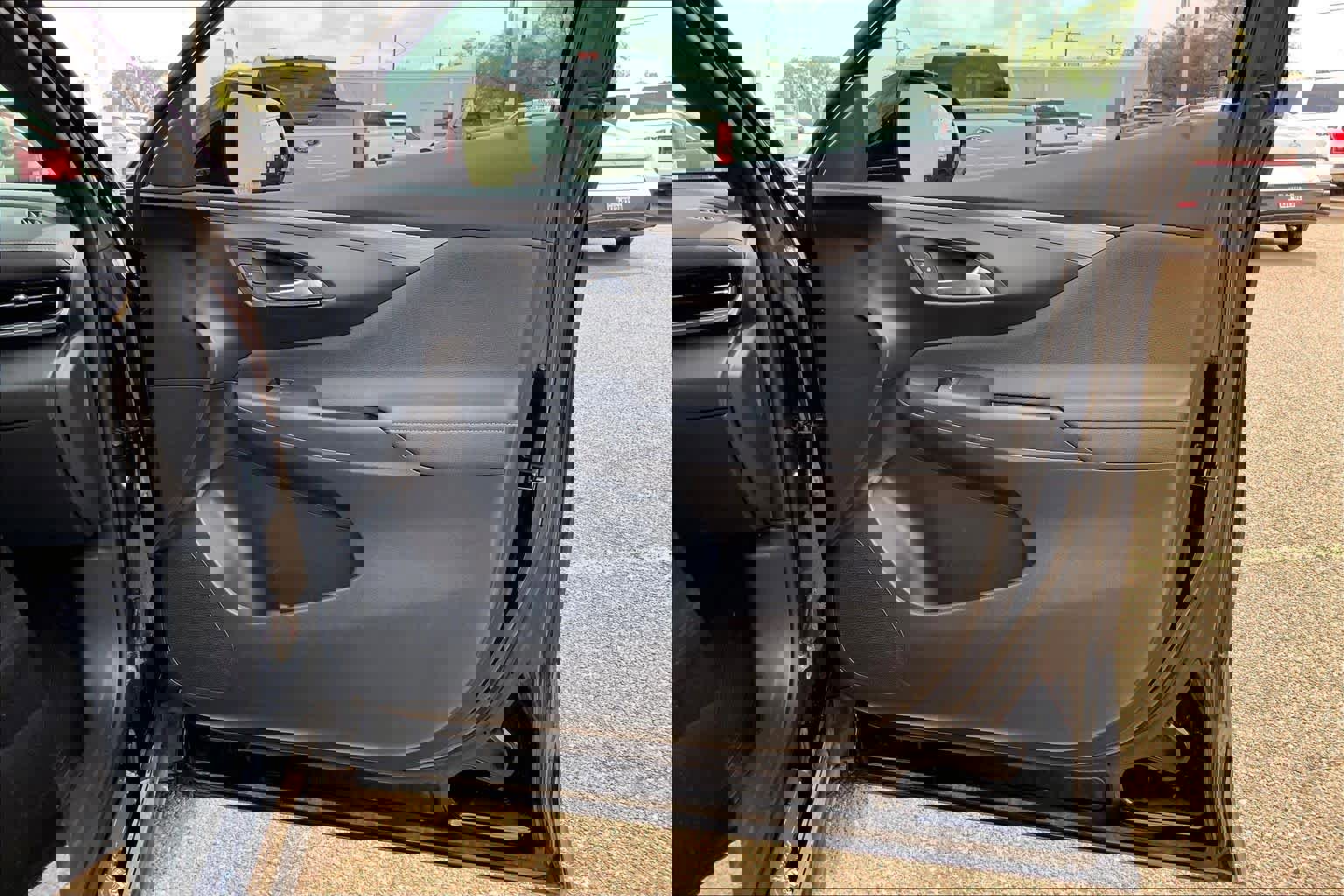 Used 2025 Buick Envista Avenir image 23