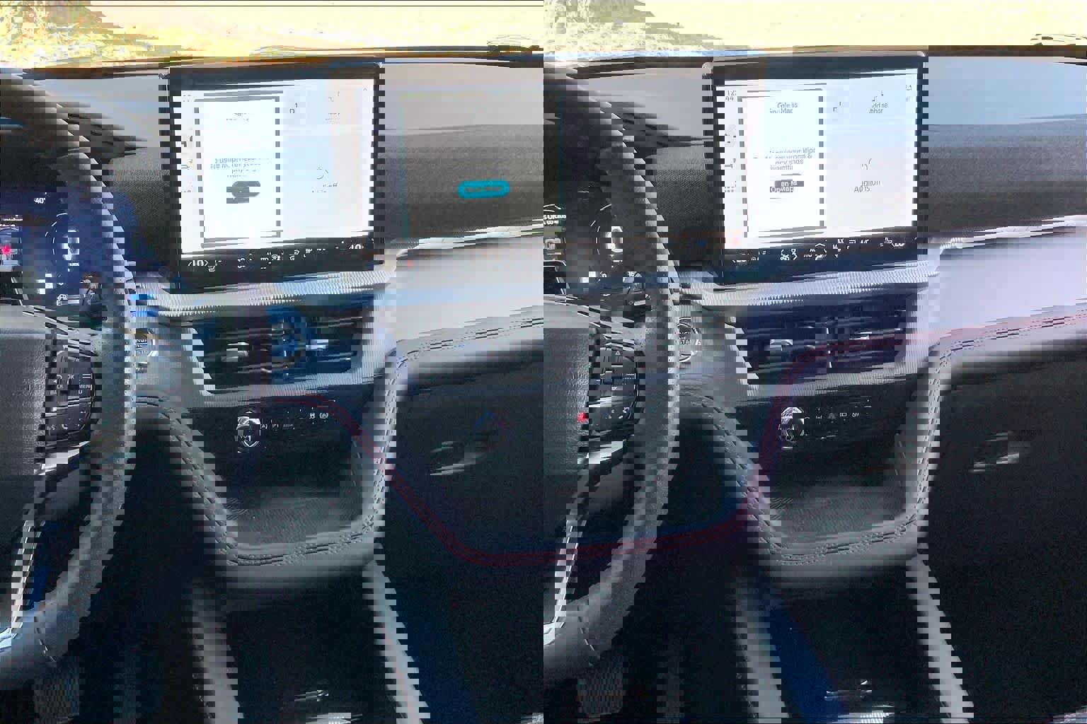 Certified 2025 Ford Explorer ST-Line w/ ST-Line Street Pack image 8