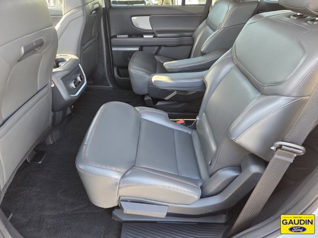 Certified 2025 Ford Expedition Active AWD/4WD image 12