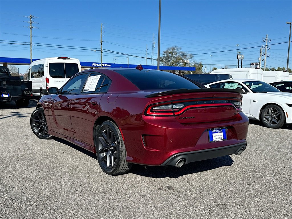 Used 2023 Dodge Charger R/T w/ Blacktop Package image 2