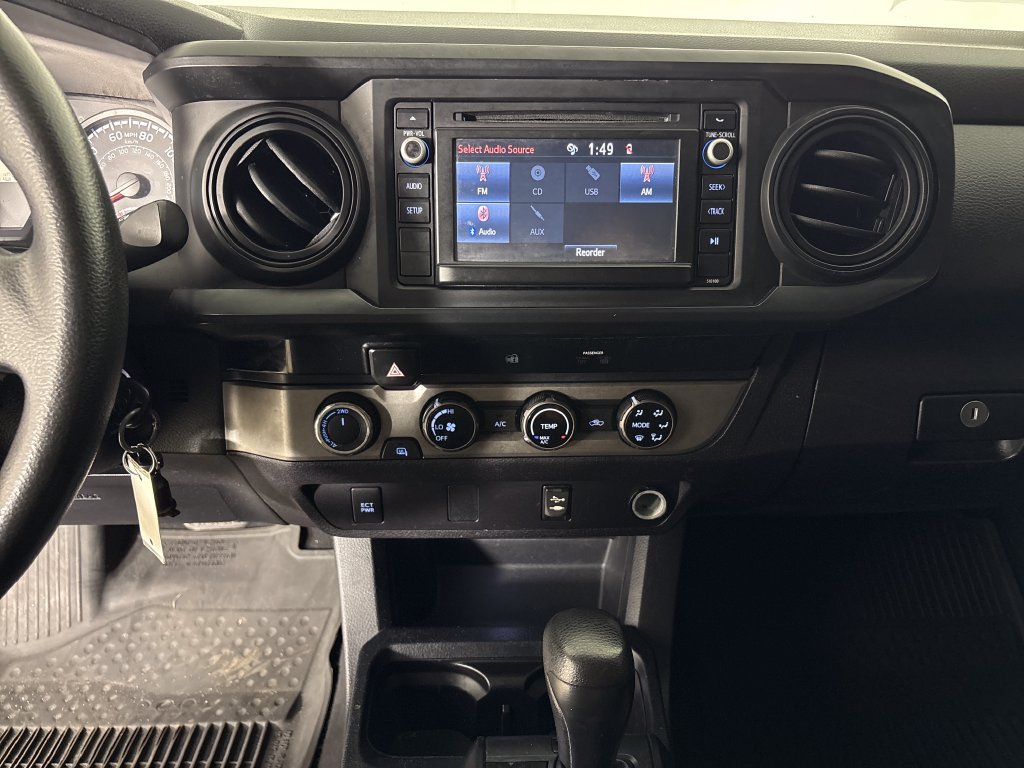 Used 2017 Toyota Tacoma SR AWD/4WD image 27