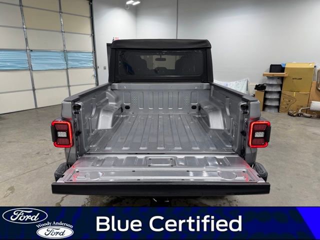 Used 2020 Jeep Gladiator Overland w/ Safety Group image 7