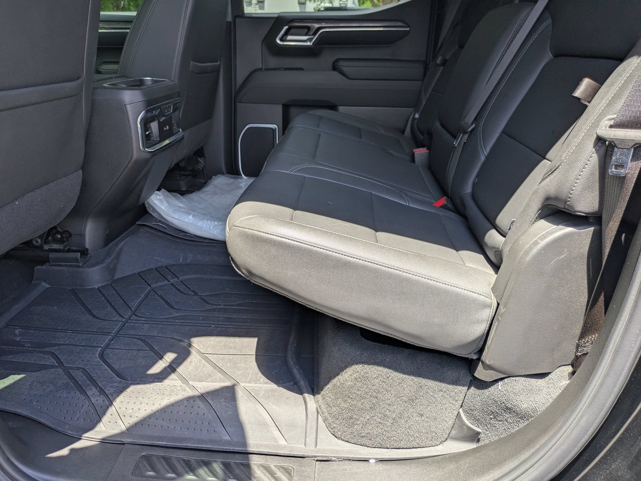 Used 2023 Chevrolet Silverado 1500 LTZ w/ Technology Package AWD/4WD image 30