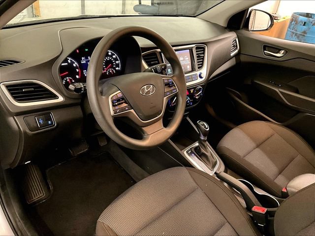 Used 2022 Hyundai Accent SEL FWD image 12