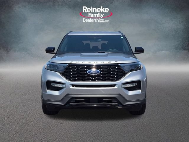 Certified 2023 Ford Explorer ST-Line AWD/4WD image 2