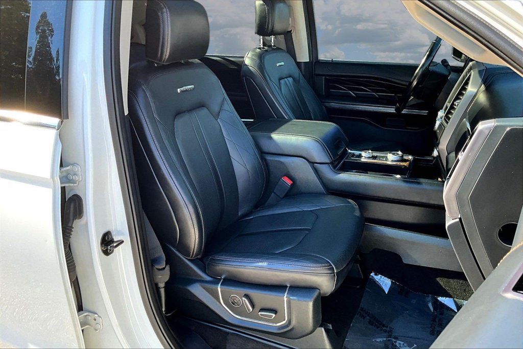 Certified 2020 Ford Expedition Platinum AWD/4WD image 32