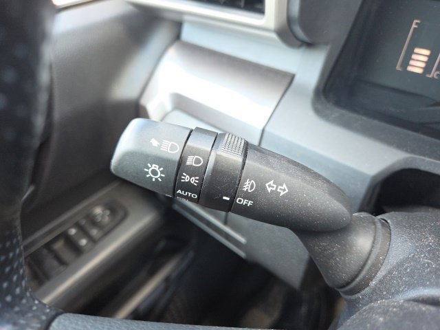 Used 2024 Toyota Tacoma SR5 RWD image 37