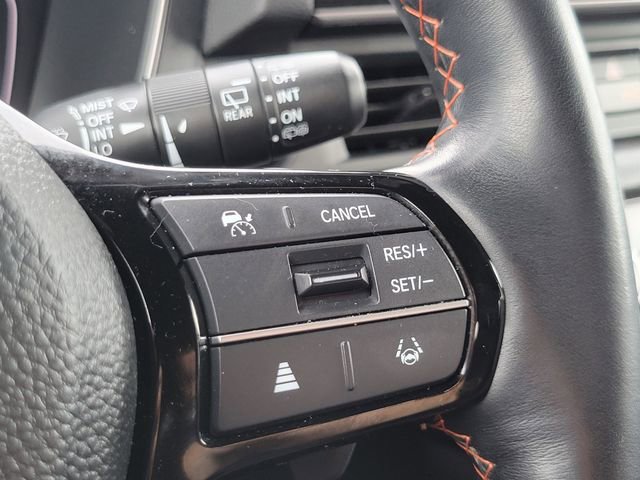 Used 2025 Honda Pilot TrailSport image 15