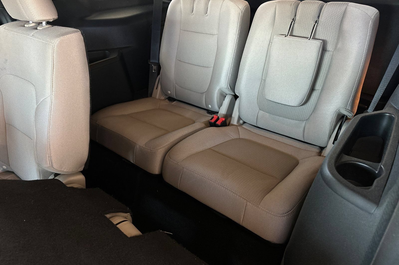 Certified 2018 Ford Explorer XLT FWD image 14