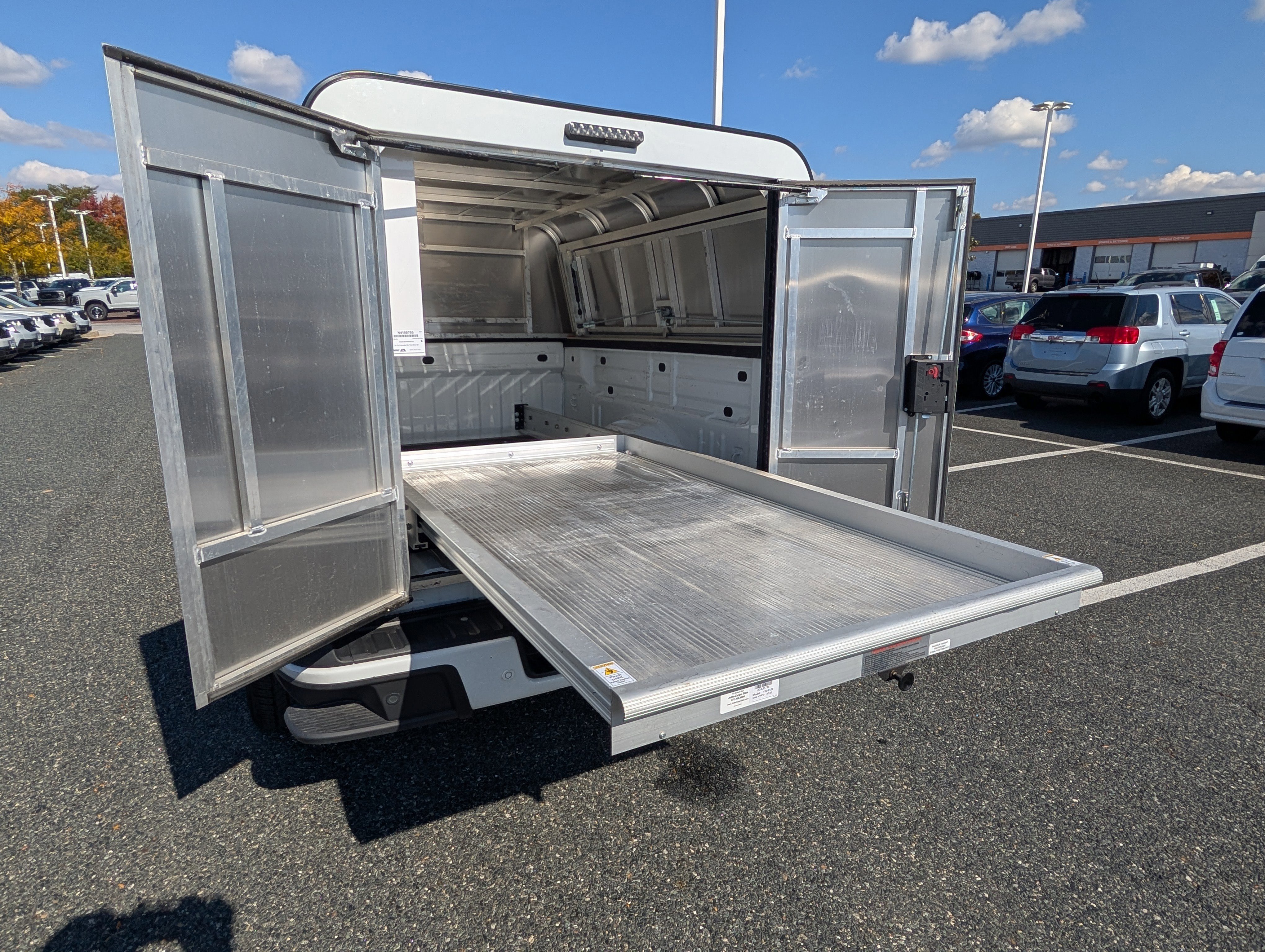 Used 2022 Chevrolet Colorado LT w/ Safety Package image 14