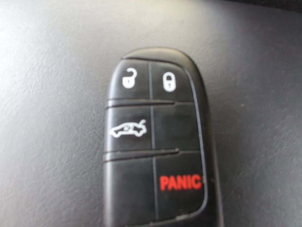 Used 2020 Dodge Challenger SXT w/ Blacktop Package image 33