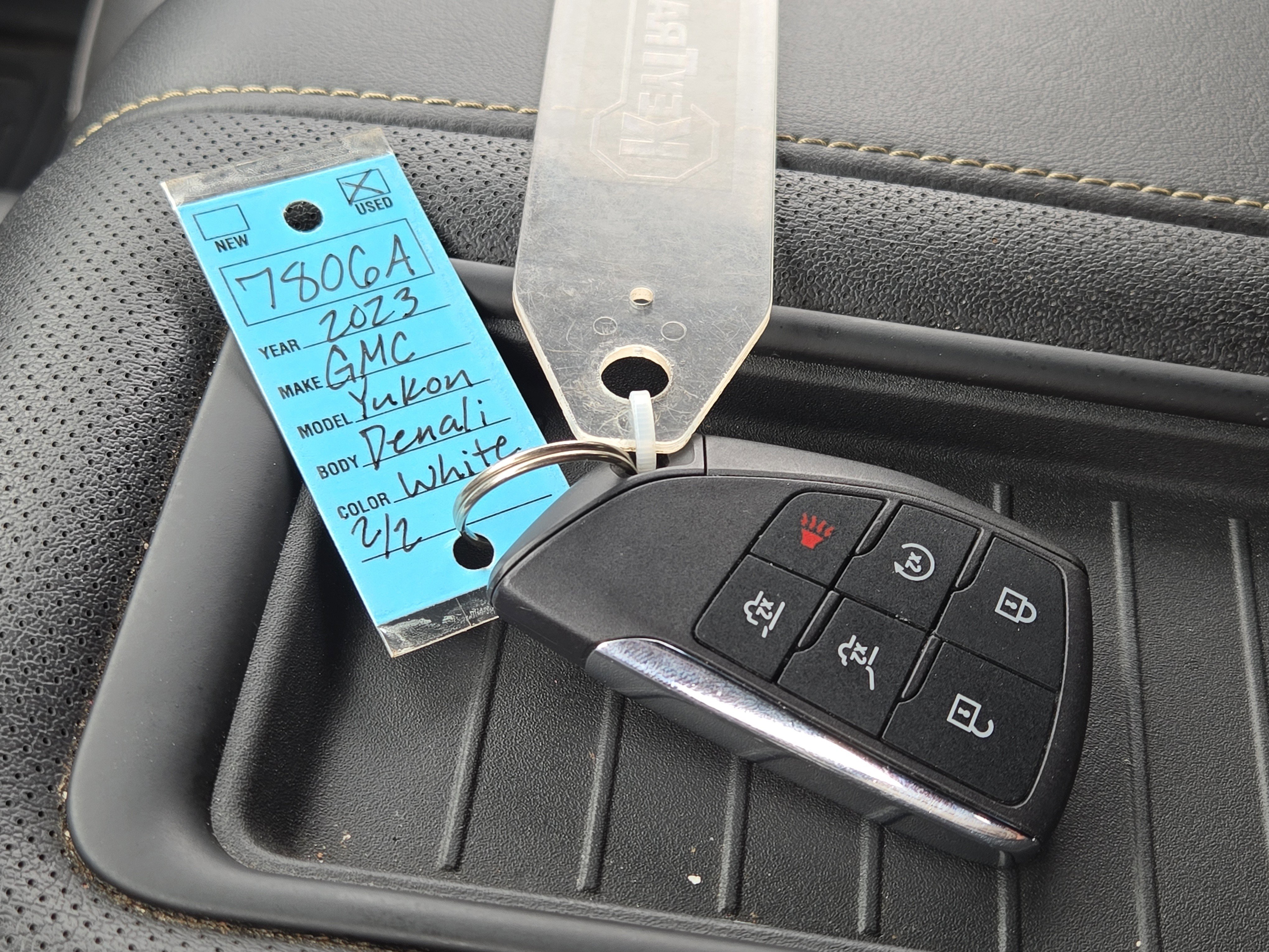 Used 2023 GMC Yukon SLT image 34