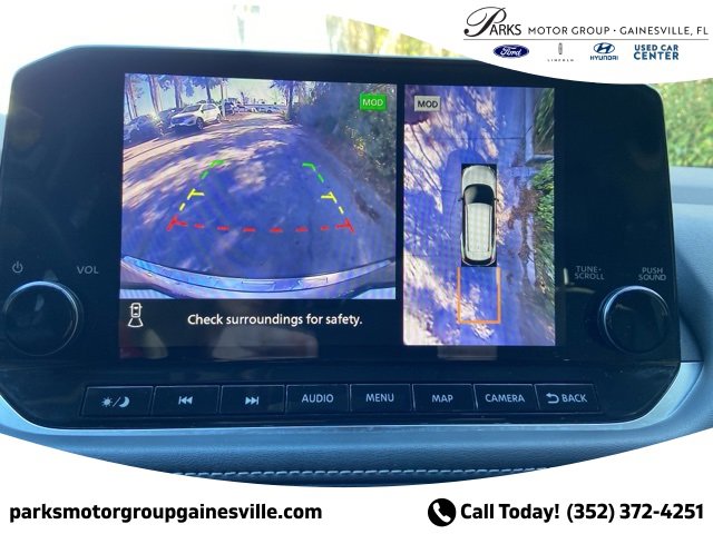 Used 2022 Nissan Rogue Platinum w/ Head-Up Display Package image 22