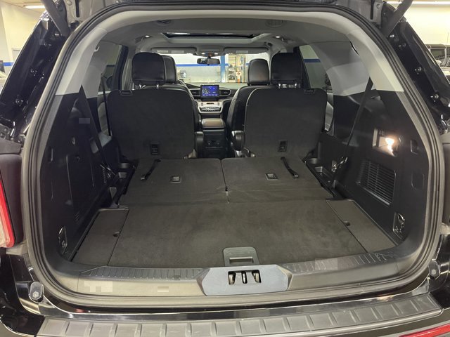 Certified 2022 Ford Explorer XLT w/ Equipment Group 202A AWD/4WD image 14