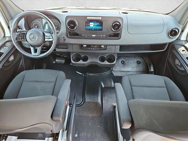 Used 2023 Mercedes-Benz Sprinter 1500 image 16