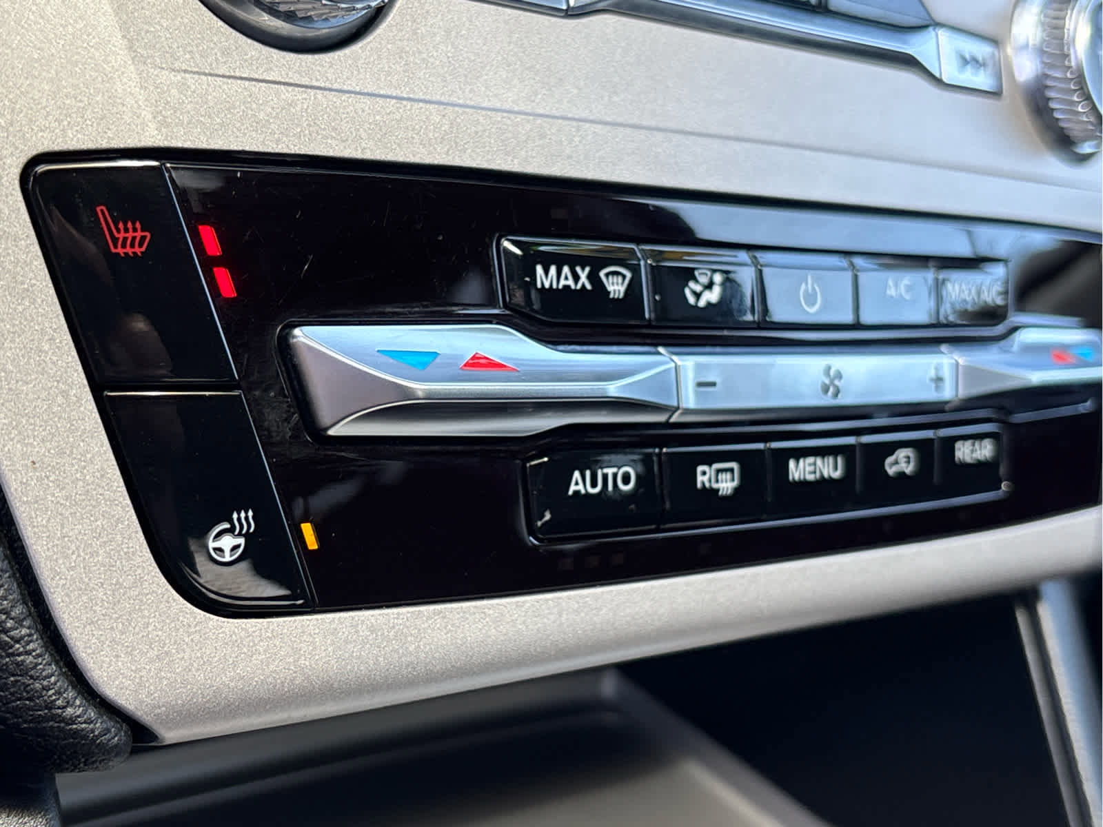 Certified 2023 Ford Explorer XLT w/ Equipment Group 202A image 22