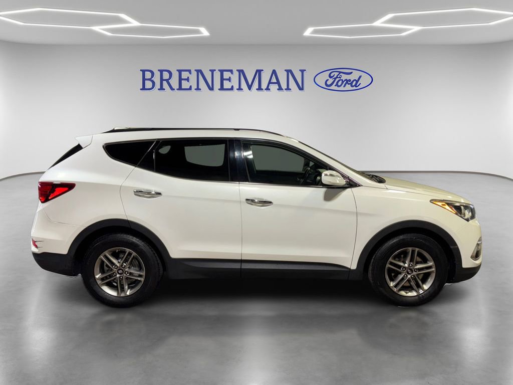 Used 2017 Hyundai Santa Fe Sport AWD/4WD image 4