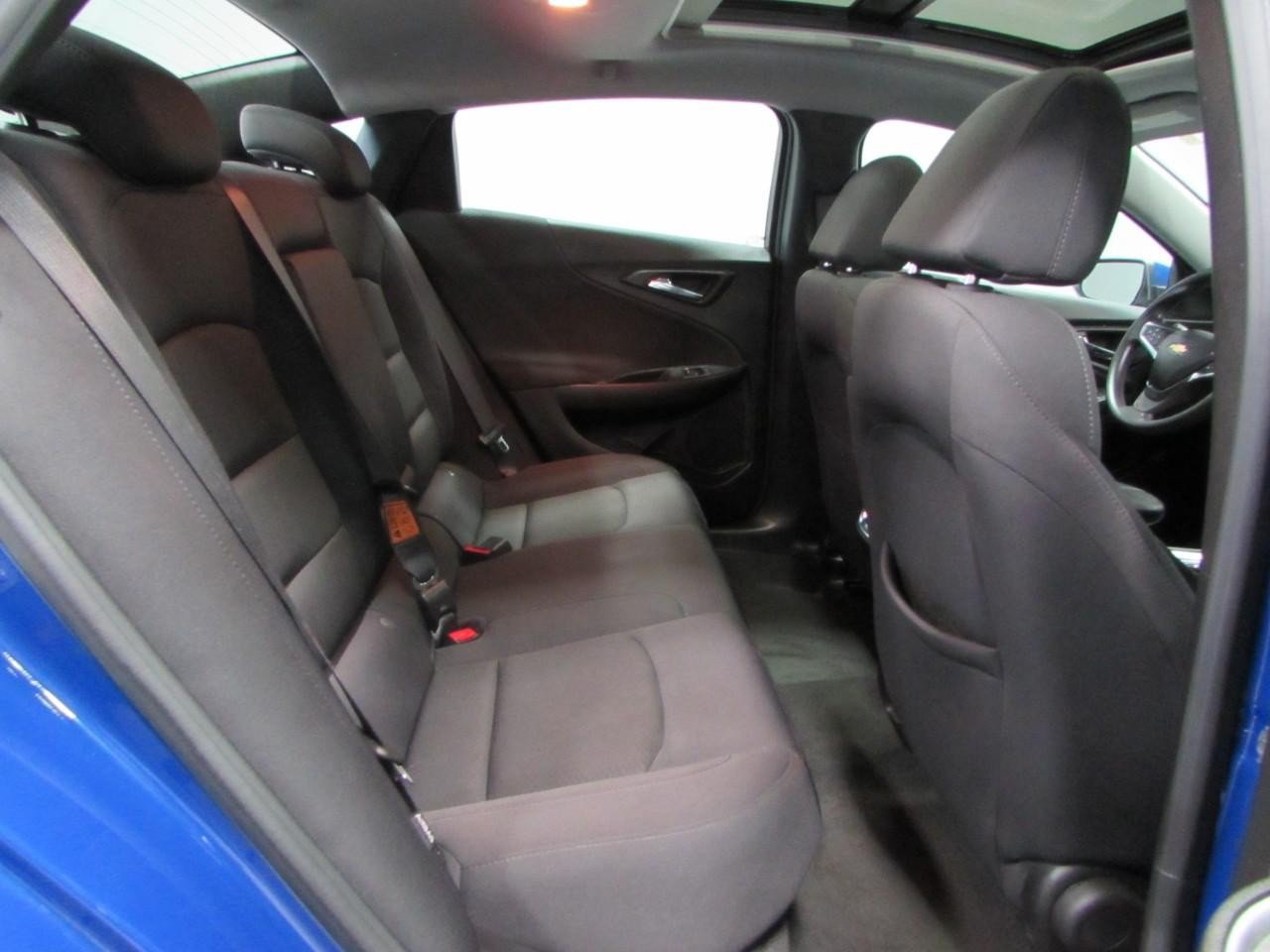 Used 2023 Chevrolet Malibu LT FWD image 19