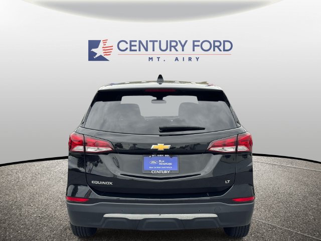 Used 2024 Chevrolet Equinox LT FWD image 3