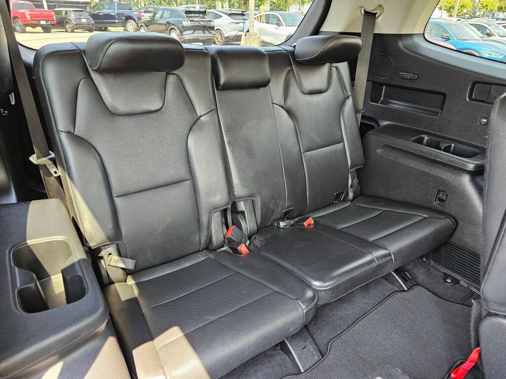 Used 2021 Kia Telluride EX w/ EX Premium Package AWD/4WD image 17