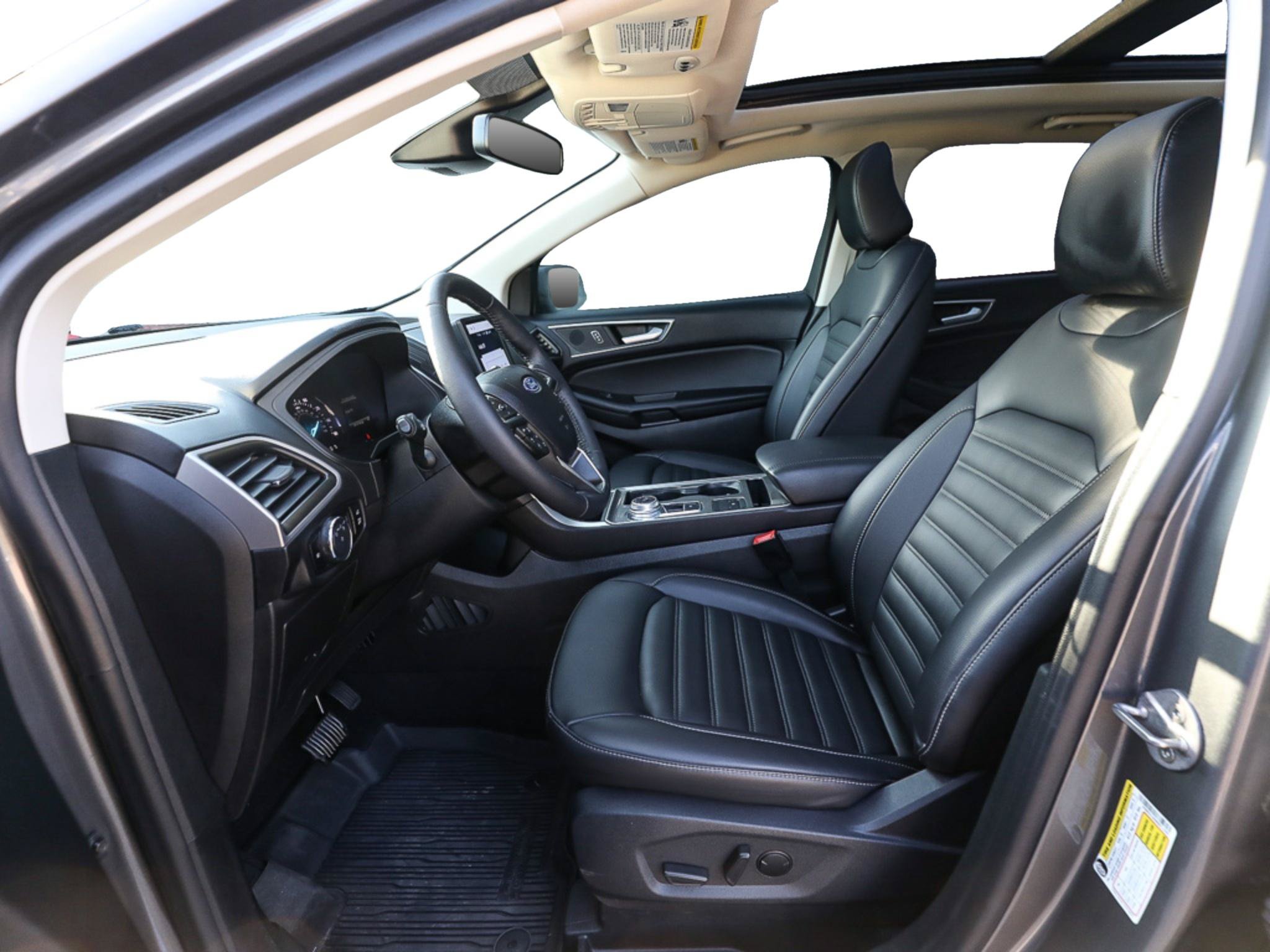 Certified 2024 Ford Edge SEL w/ Convenience Package AWD/4WD image 12
