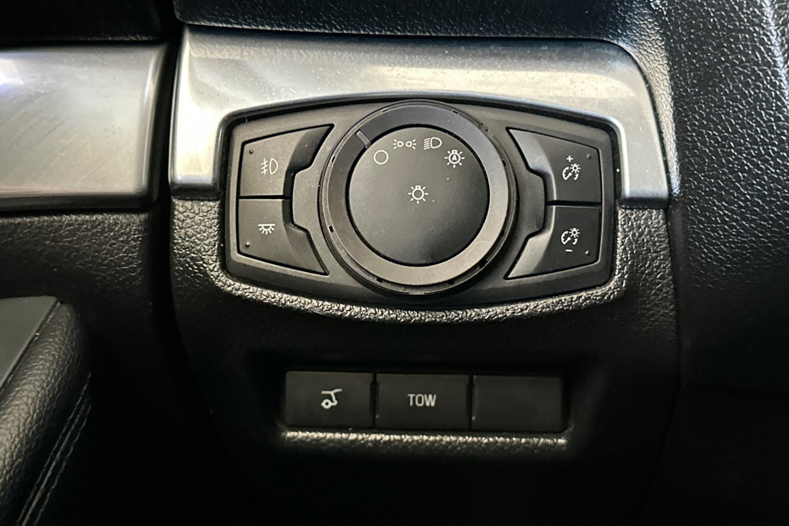 Certified 2019 Ford Explorer Sport AWD/4WD image 31