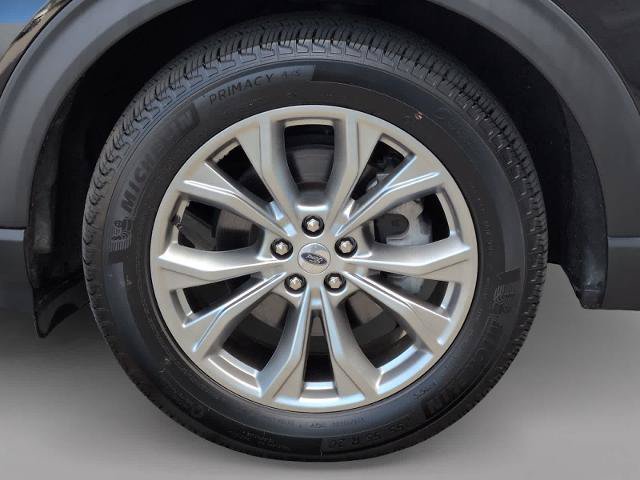 Certified 2023 Ford Explorer XLT w/ Equipment Group 202A AWD/4WD image 7