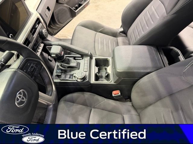 Used 2024 Toyota Tacoma TRD Off-Road AWD/4WD image 17